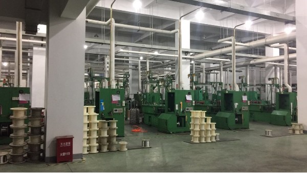 福建專業(yè)的不銹鋼線材拉絲油廠家，勁諾潤滑油口碑好歡迎考察合作